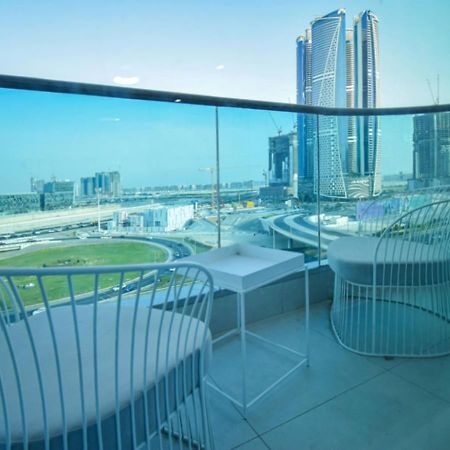 Elegant 2Br View With Rooftop Pool The Bay Dubai Exterior foto
